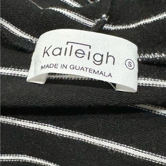 Stitch Fix Kaileigh Hazel Single Pocket Hooded Sweatshirt Women’s Small - Picture 2 of 2